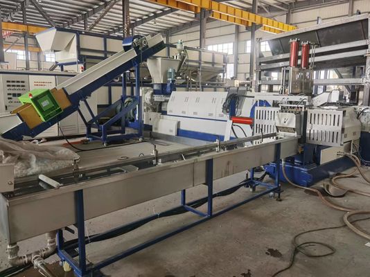 เครื่องบดสกรูเดียว 2 ขั้นตอน เครื่องบดแผ่นพลาสติก LDPE 500 - 1200kg/h